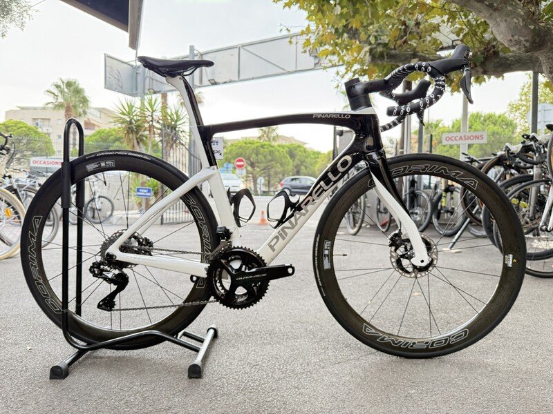 ROUTE PINARELLO F9 Taille 54.5