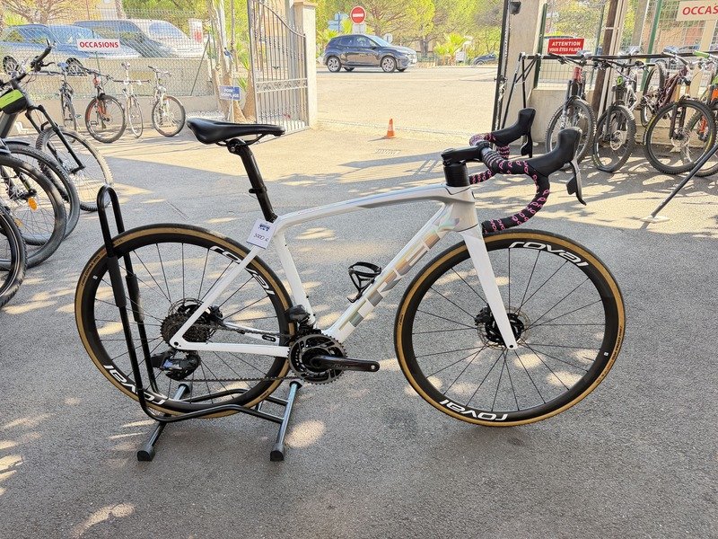 ROUTE TREK EMONDA SL7 Taille 52