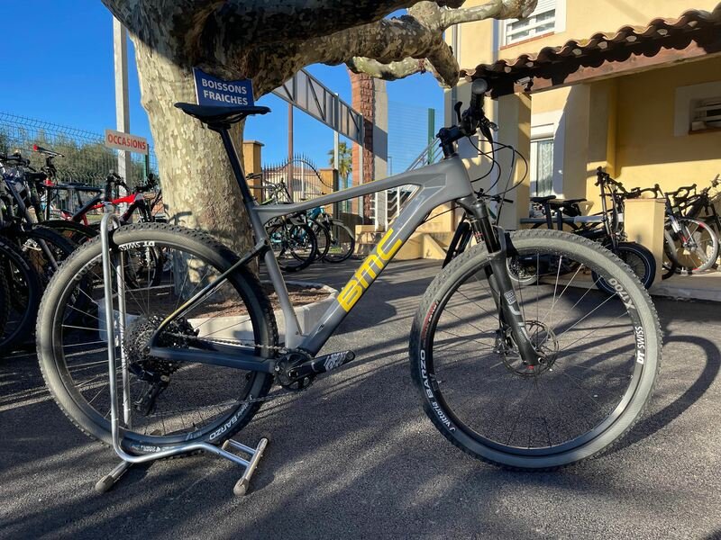 BMC TEAM ELITE TAILLE L CARBON